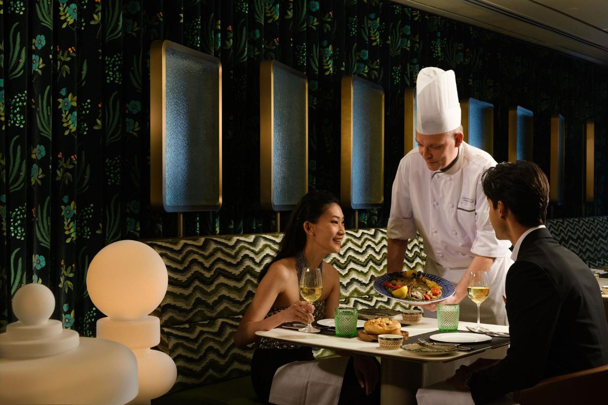 Conrad Singapore Orchard Экстерьер фото