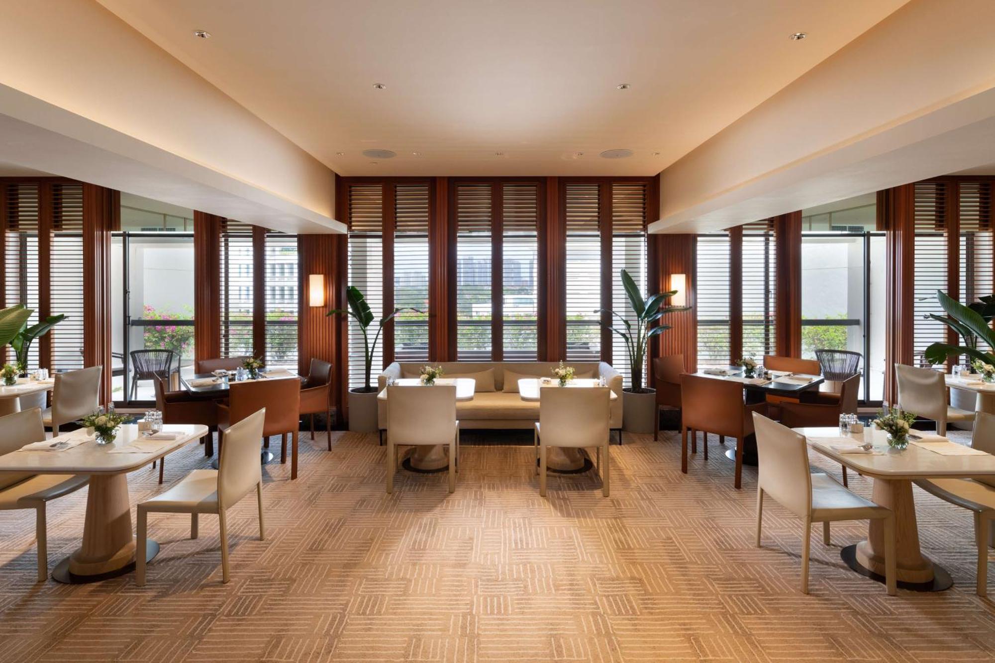 Conrad Singapore Orchard Экстерьер фото